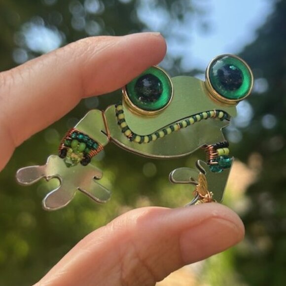 🏖️LIZTECH Retro Mirrored Glass Bead Frog BROOCH - Picture 7 of 8